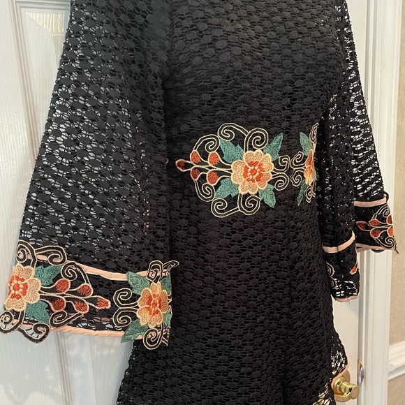 SOLARIS STYLE CROCHET EMBROIDERED ROMPER Size M - Picture 4 of 11